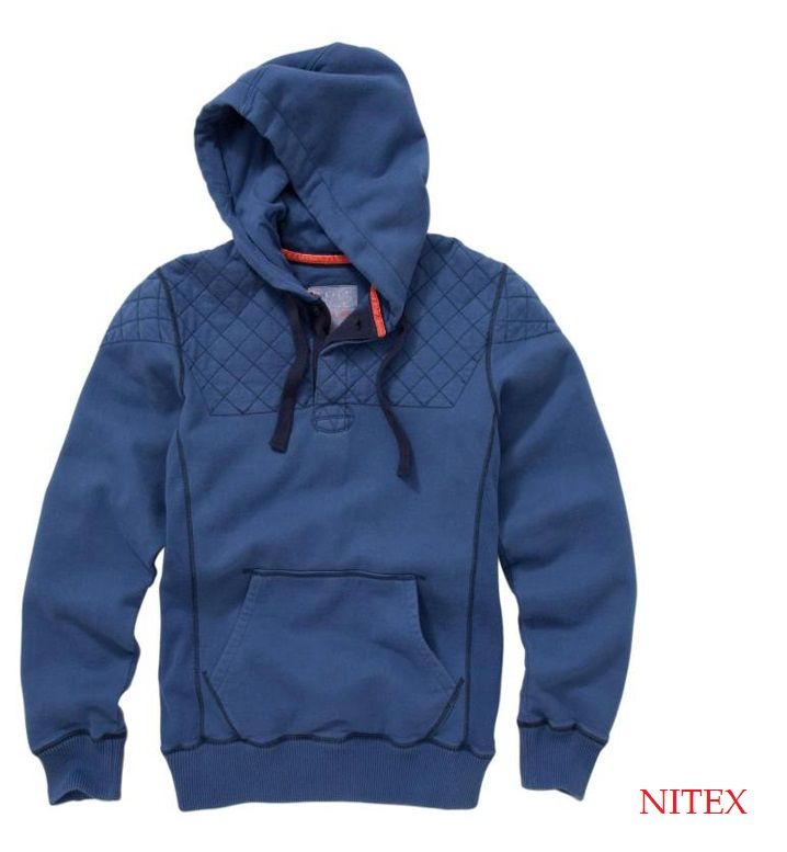 REGULAR FIT SOLID HOODIE