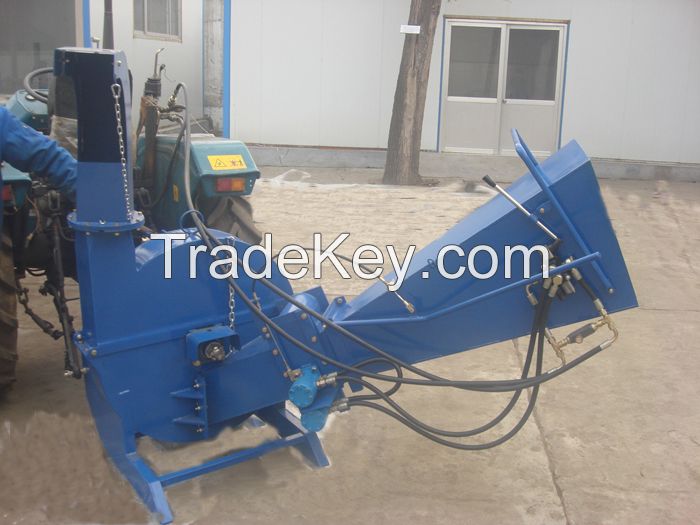 gas or diesel engine wood chipper