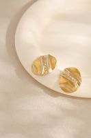Pearl earrings with 18k gold electroplated