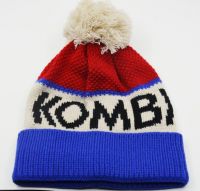 Knitted Winter Hats Warm with a pom-pom Unisex BSCI RWS