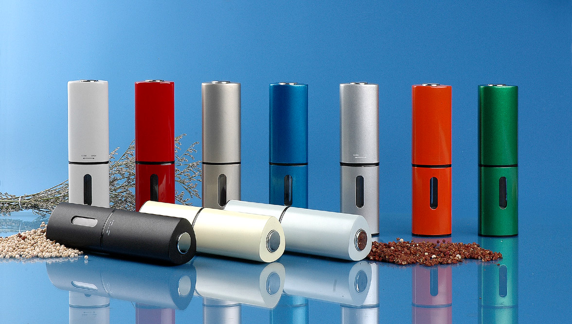 Pepper mill and kitchenware