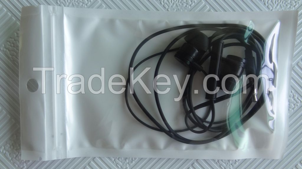 1 USD/PCS with high quality earphone