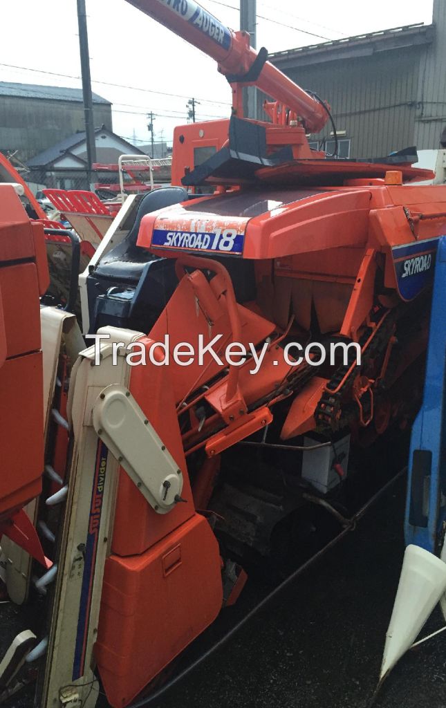 Used combine harvester Kubota R1-18G Unit 1