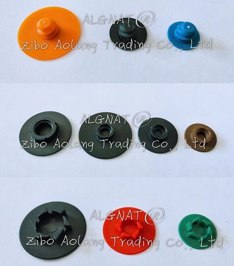 Plastic button for the quick change disc or sanding disc