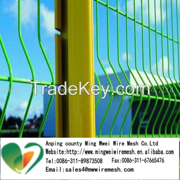 Durable PVC coated curvy welded fence 