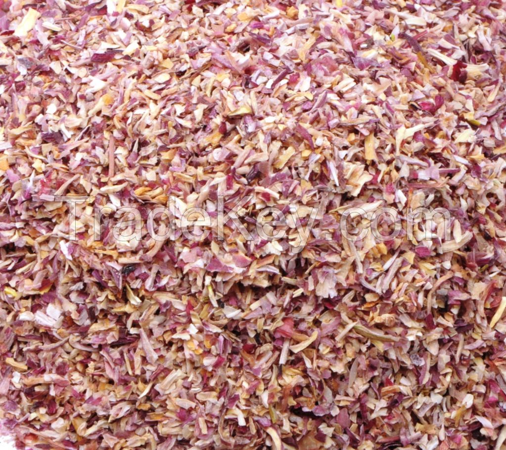 Manufacturer & Exporters of Dehydrated White and Red Onion