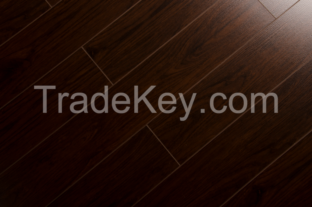 AC3/AC4 German Technology laminate flooring