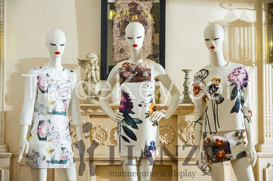 make-up female mannequins with various poses