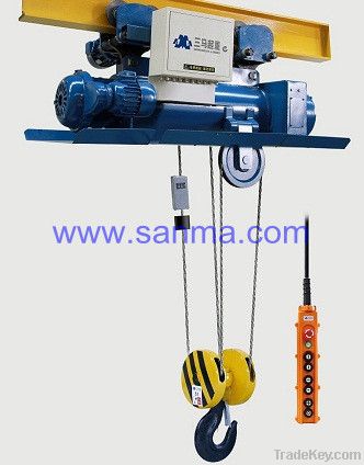 Electric hoist for metallurgy