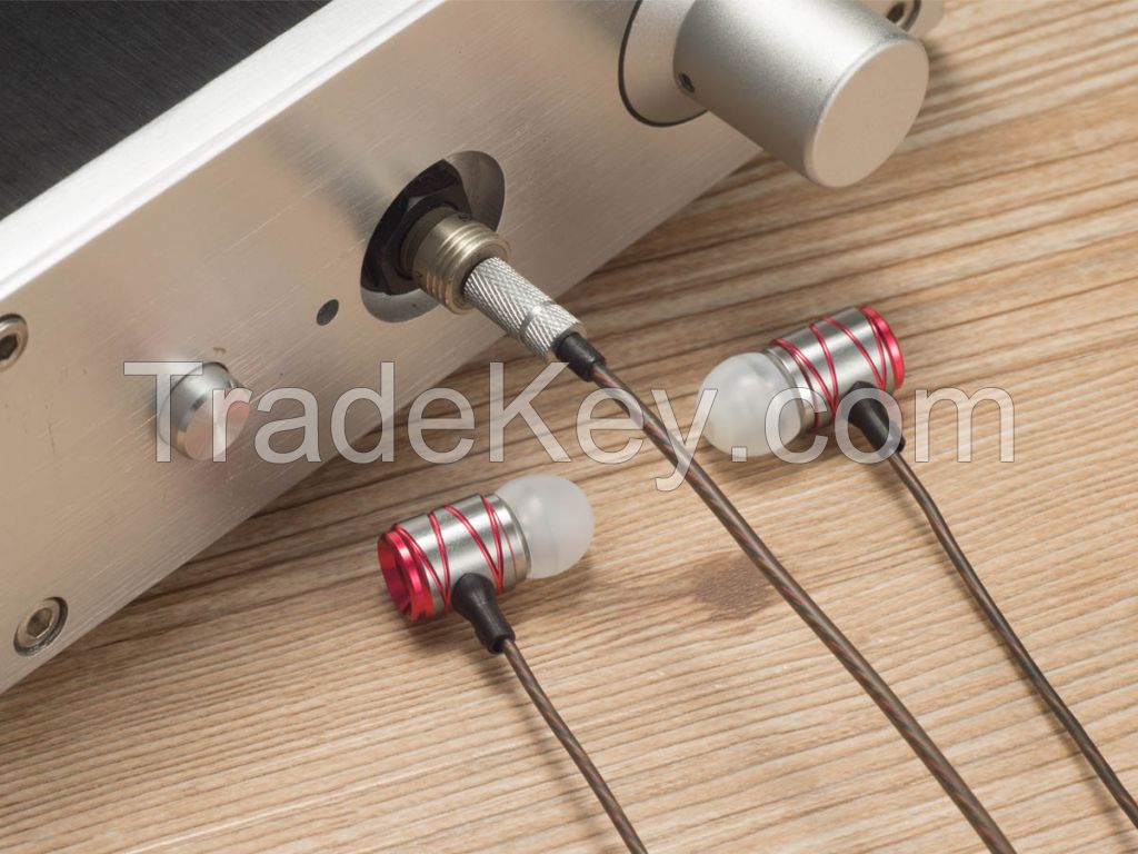 Wholesale Wired In Ear Earphone Fashion meatl headphone with mic