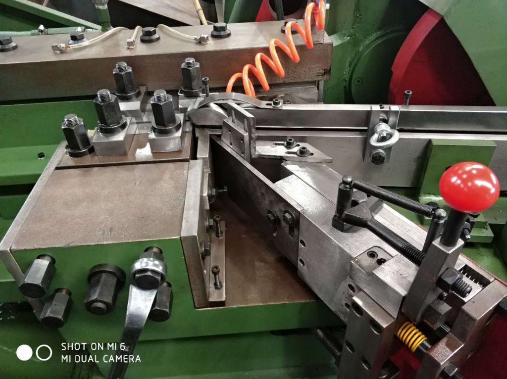 high speed thread rolling machine