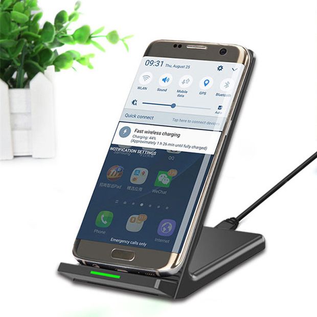 Fast charging cheap portable wireless phone charger station for cell phone charging  