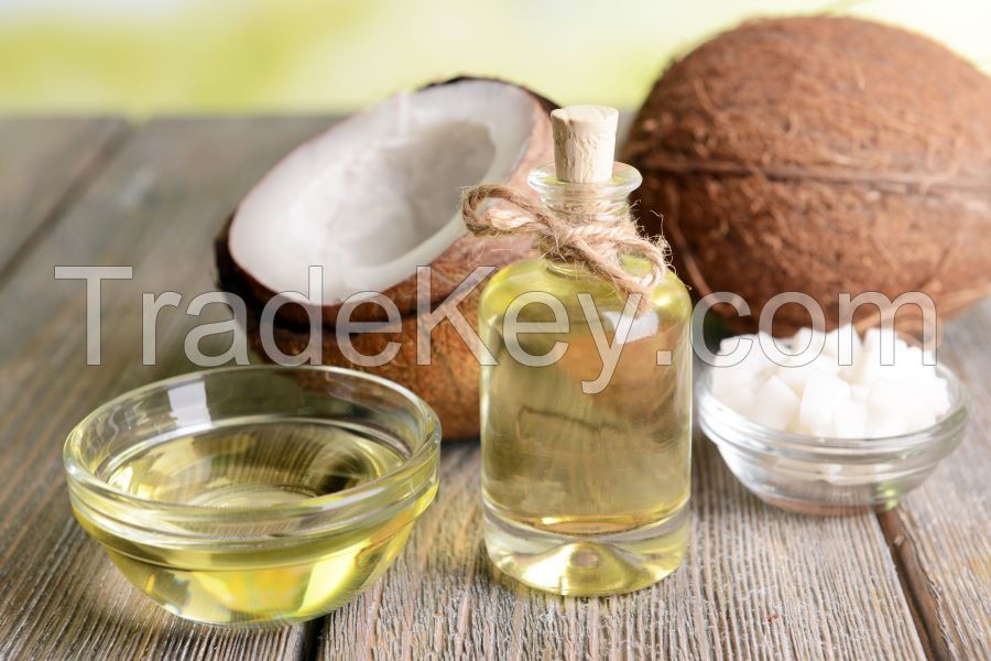 CLEAN REFINED COCONUT OIL / PLANT-BASED / FOOD & COSMETIC APPLICATION