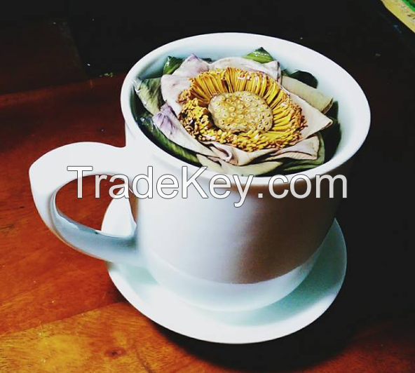 ORGANIC DRY LOTUS FLOWER FOR BEAUTY ROUTINES RELAXATION AND HEALTHY LIFESTYLE
