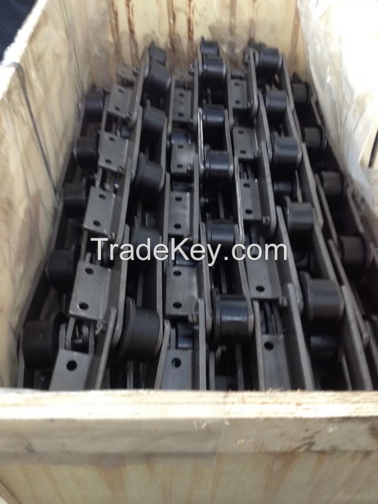 Paper machine conveyor chain