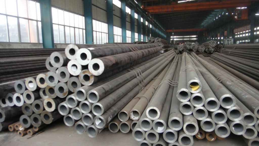 ASTM  A106 seamless steel pipes manufacturer in high quality