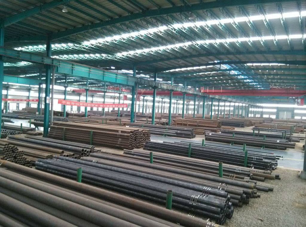 ASTM  A106 seamless steel pipes manufacturer in high quality