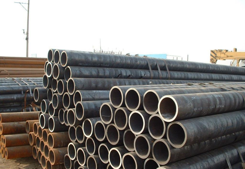 ASTM  A106 seamless steel pipes