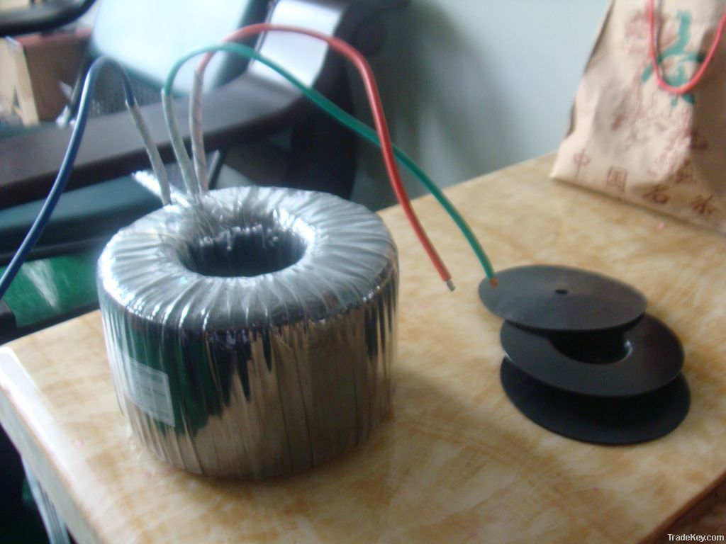 Toroidal lighting Transformer