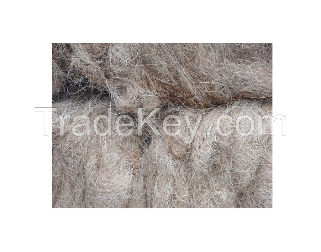 Dried Natural Coco Fiber Natural Weaving Coconut coir products At Factory Price ( Annie 0084702917076 WA)