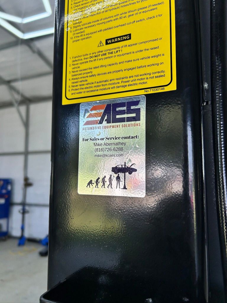 Buy Original 2-Post Hydraulic Car Lift  For Sale