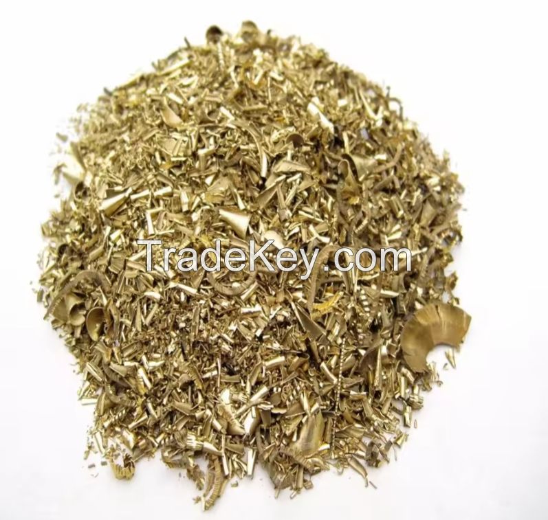 Yellow Brass Scrap Container Loading Brass and Copper Scrap for Export Worldwide