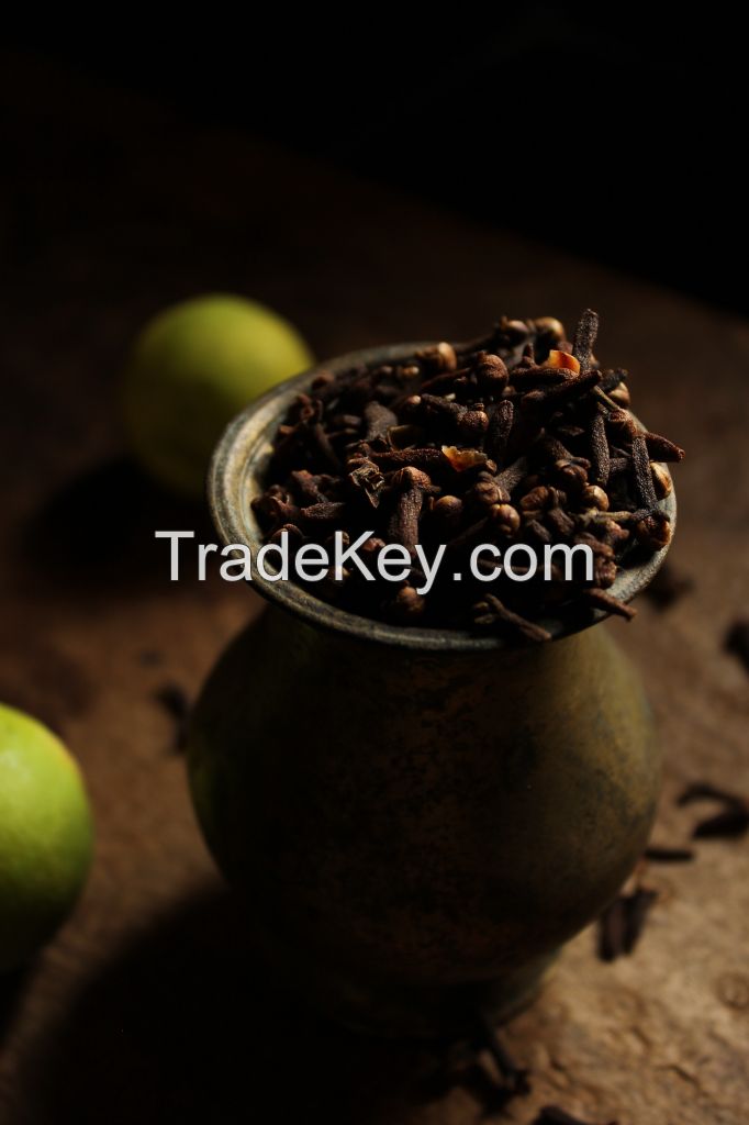 Cloves AA Grade Produced in Indonesia