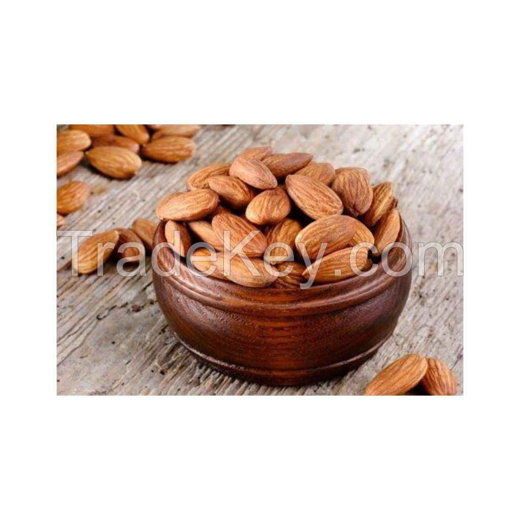 Almond nuts for sale in bulk packaging at competitive rates