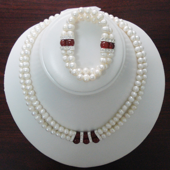 Pearl jewelry