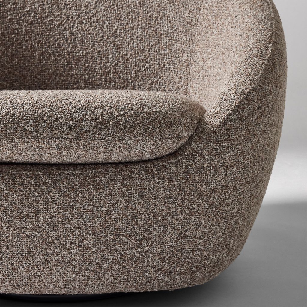 Yimi Fabric Cozy Swivel Chair
