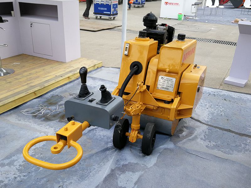 LTC08H  road roller