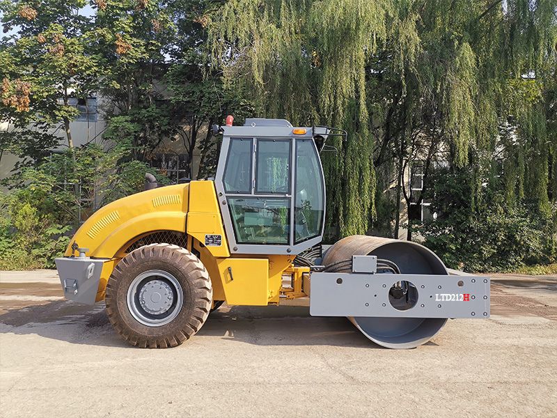 LTD212H road roller