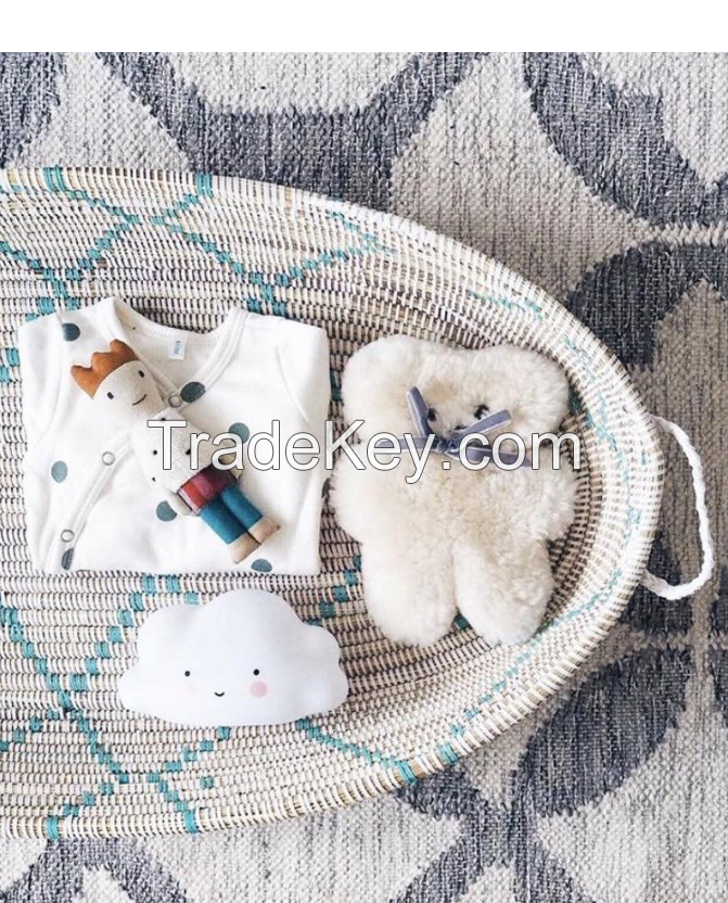 High Quality Seagrass Newborn Changing Bassinet With Secure Safety Belt Eco-Friendly Handwoven Made In Vietnam