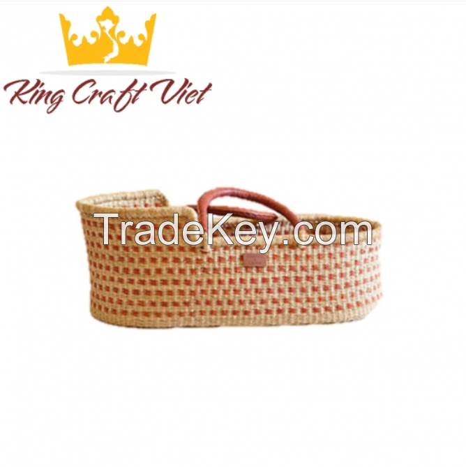 High Quality Handwoven Seagrass Baby Changing Basket Convenient Basket For Baby From Vietnam