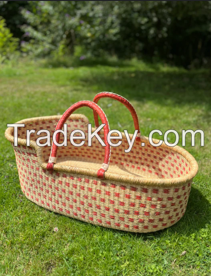 High Quality Handwoven Seagrass Baby Changing Basket Convenient Basket For Baby From Vietnam