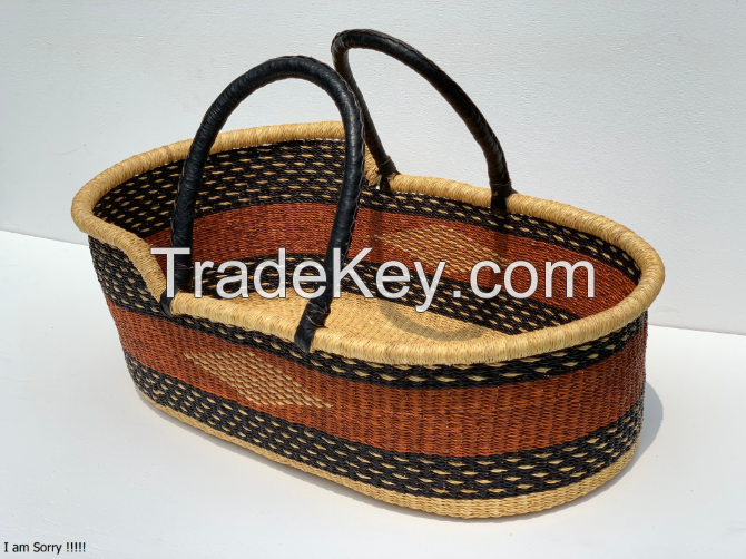 High Quality Eco-Friendly Seagrass Baby Changing Basket Beautiful Basket With Safety Belt For Newborns From Vietnam