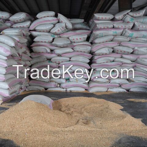 Wholesale Soybean Meal-Soybean Meal / Soybean Meal 48%For Animal Feed/ Yellow corn 