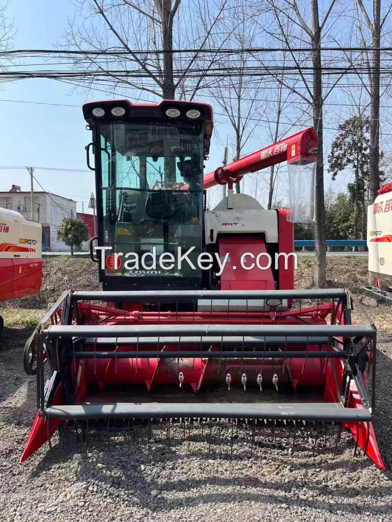 China's second-hand Lovol tracked grain, rice, and wheat combine harvester