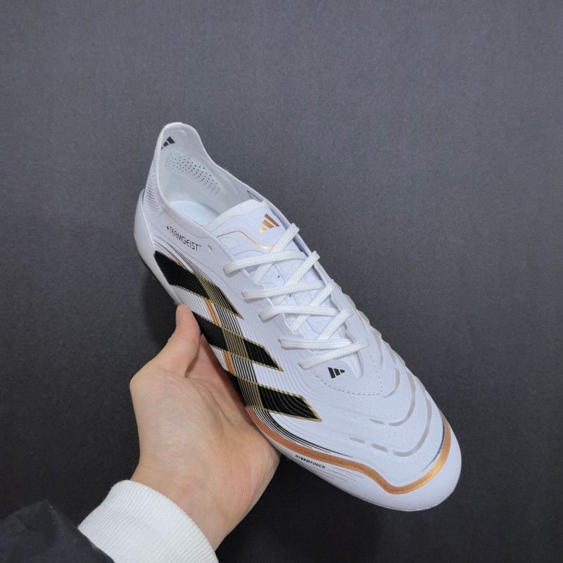 Men's football shoes outdoor anti slip high-quality football shoes