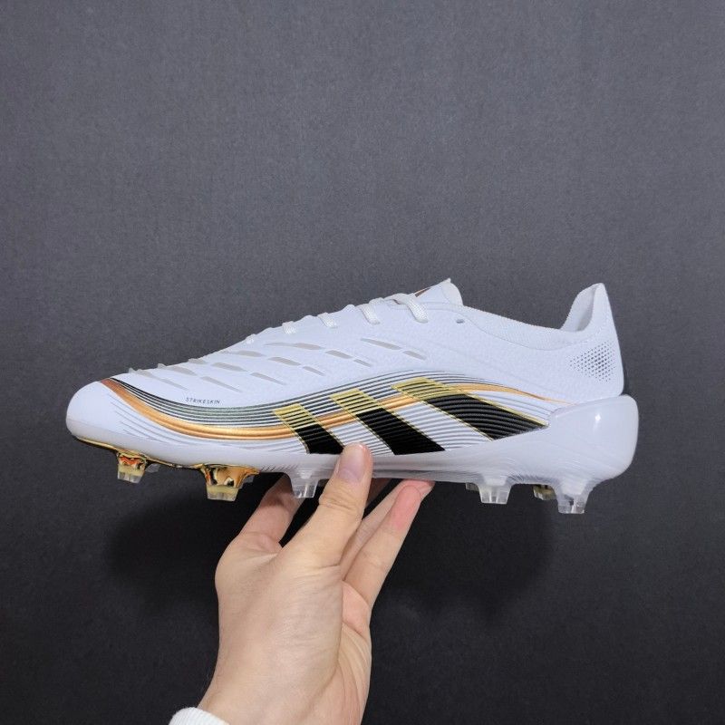 Men's football shoes outdoor anti slip high-quality football shoes