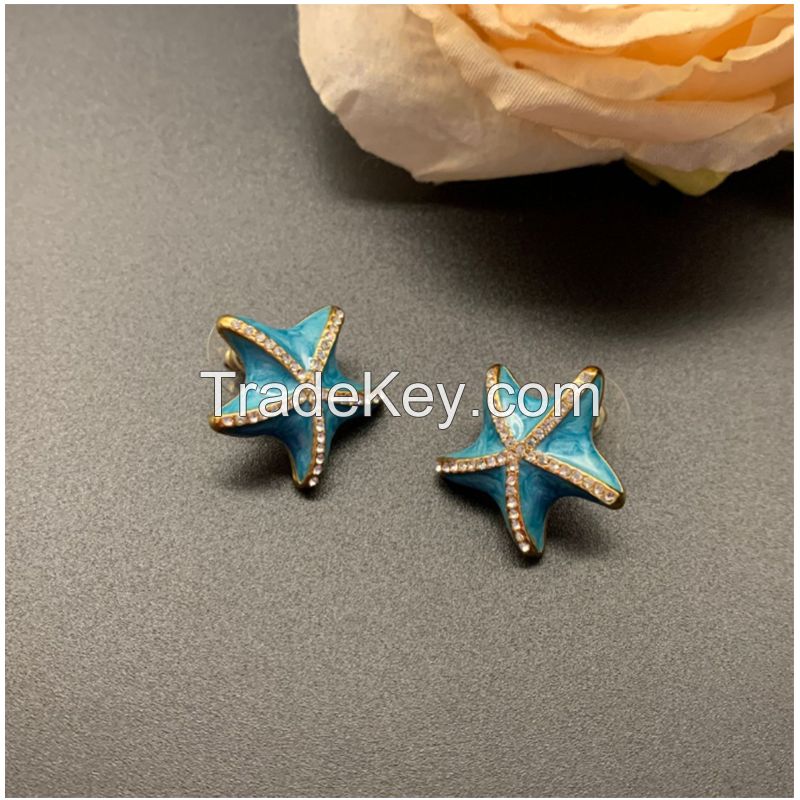 Wenyi diamond oil-dripping enamel starfish earrings