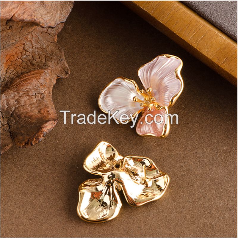 French retro cream white three-petal flower petal earrings