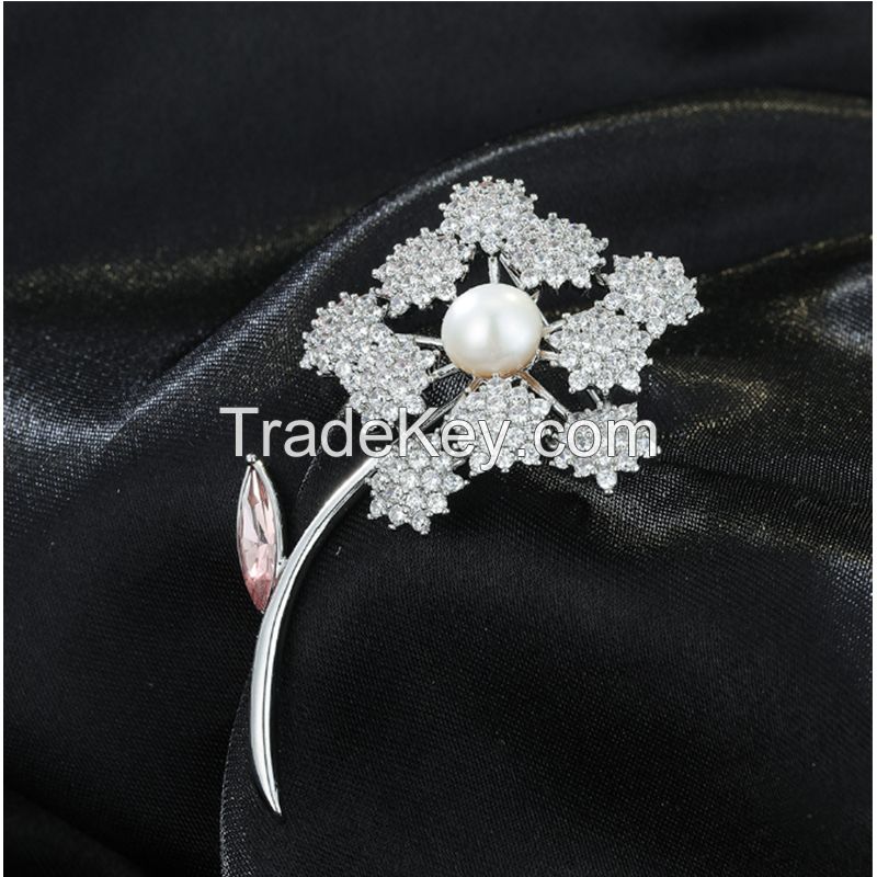 Zircon Flower Sunflower Brooch: Elegant and Unique Brooch
