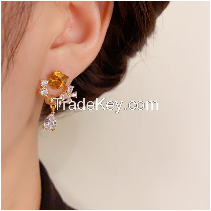 Cube Sugar Geometric Full-Diamond Earrings