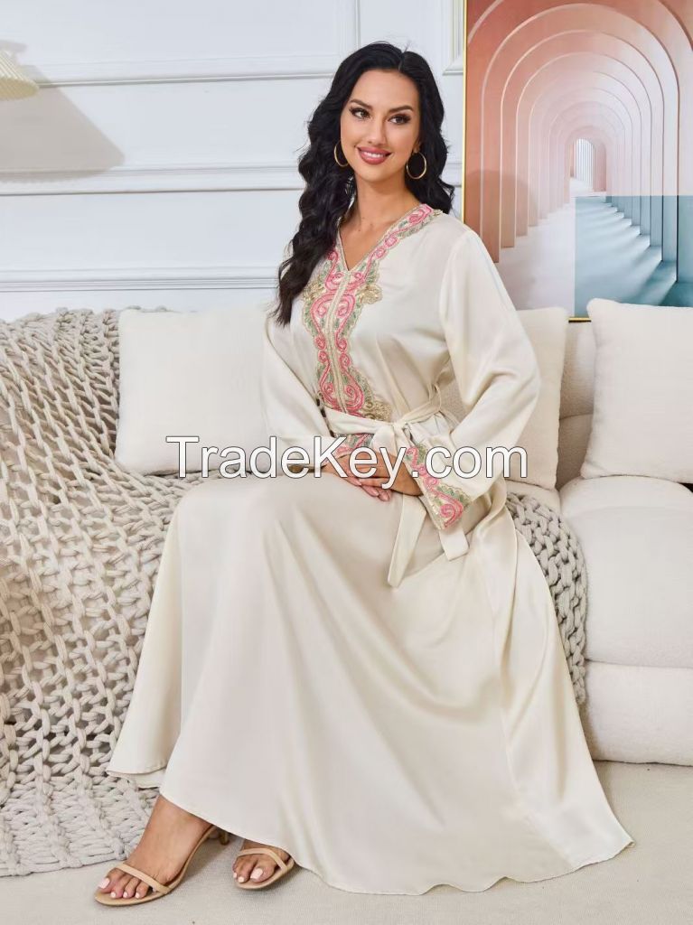 Q.HELM 10 Yards Coloful Flower Lace Trim Ribbon Floral Applique Embroidered Fabric for Women Muslim Moroccan Floral Maxi Kaftan Dress Arabic Islamic Dubai Robe Ramadan Prayer Clothes