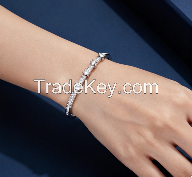 Luxury Diamond-Accented Bracelet