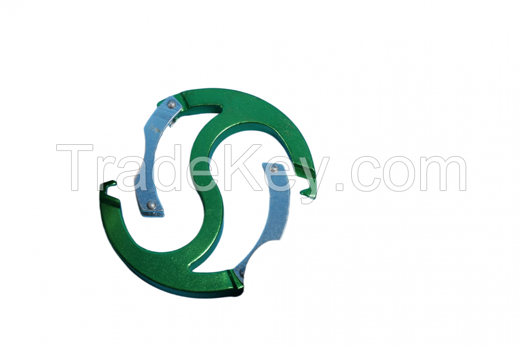 Huafeng Custom Triple Lock Rock Climbing Safety Carabiner Aerial Work Climbing Mountaineering Aluminum Carabiner