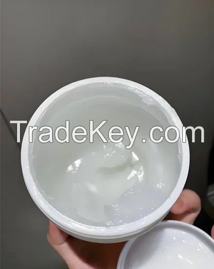 Factory Supply Cosmetic Grade White Vaseline Lotion/ Vaseline Body Oil for Skin Care CAS 8009-03-8