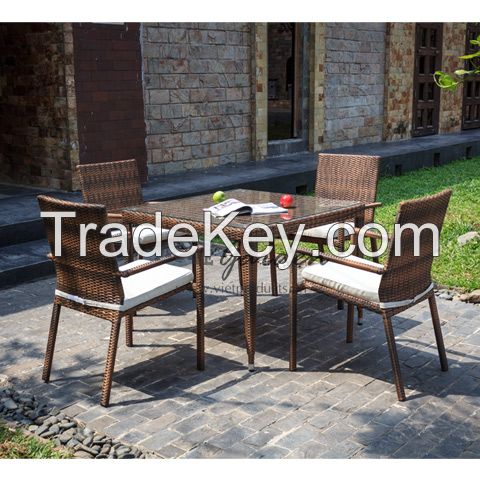 Vadon Table Set