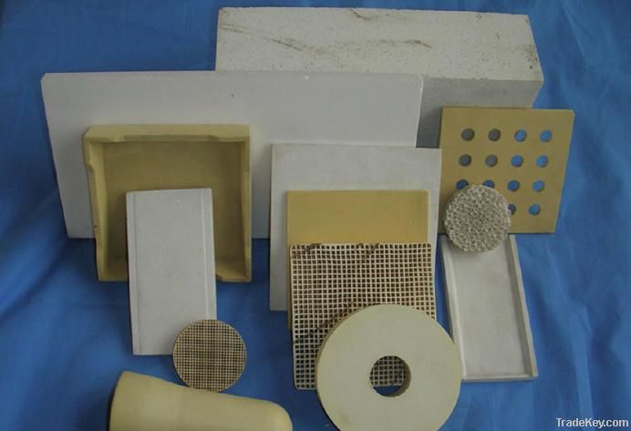 Refractory ceramic sagger